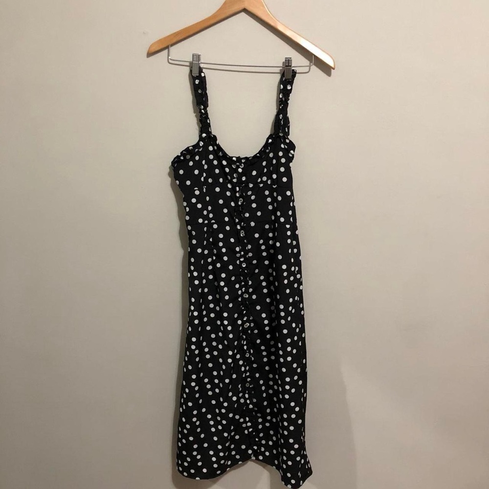 Black & white polka dot button long summer dress 🖤🤍 with dainty flower straps